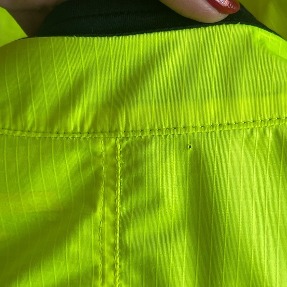 Bellwether Technical Men's Medium Cycling Ultralight Jacket Fluorescent Yellow - Picture 8 of 10